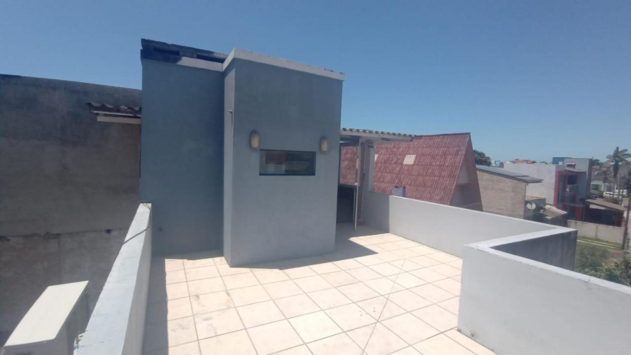 Sobrado Com Terraco E Area De Churrasqueira. Torres Esterno foto
